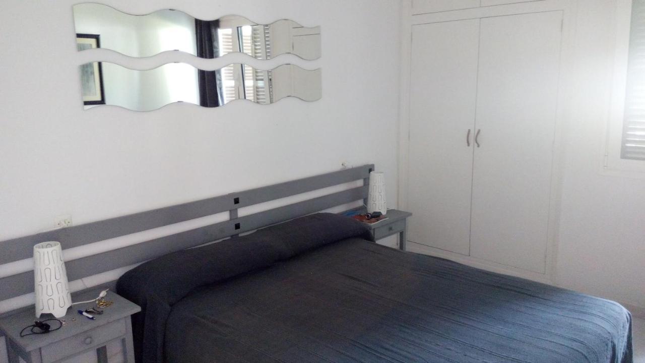 Precioso Apartamento Al Lado De Bonita Cala Ciutadella  Bagian luar foto